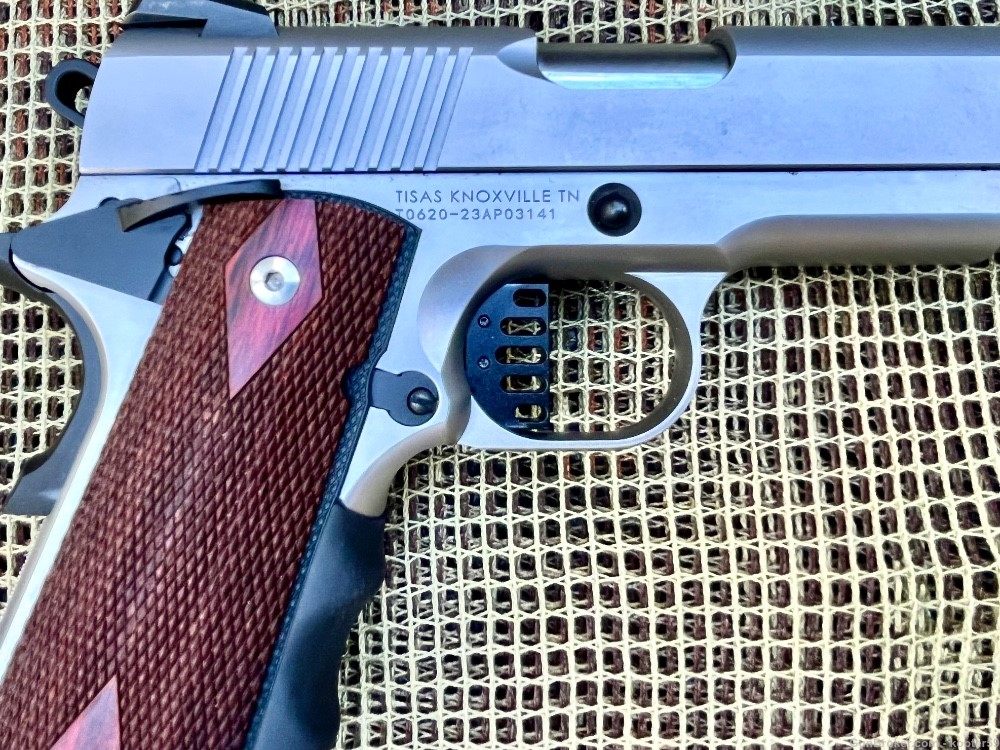 TISAS Colt 1911 Carry w/Night Sights,  ADJ Trigger, Magwell, EDC Holster + -img-20