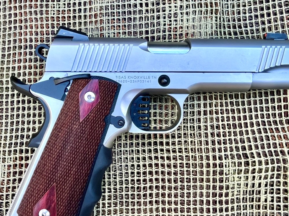 TISAS Colt 1911 Carry w/Night Sights,  ADJ Trigger, Magwell, EDC Holster + -img-21