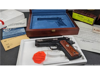 Colt|ACP Series 80|Officer's Commencement Issue|Display Box|Collectible