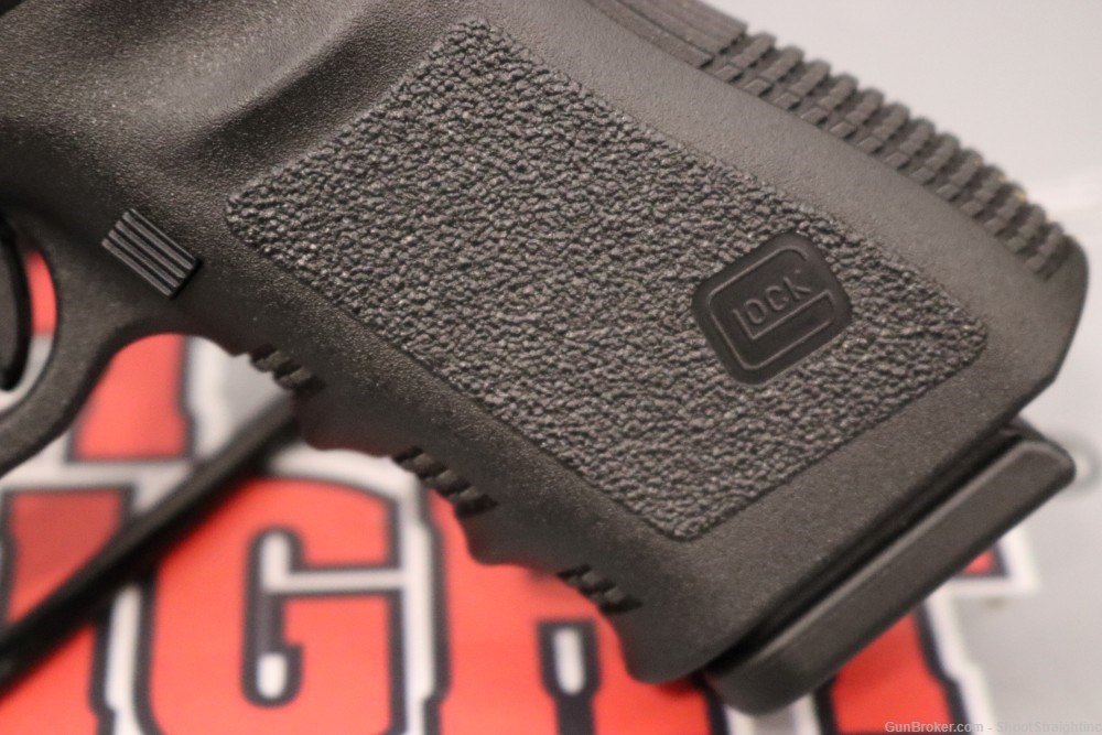 Glock G19 Gen3 9mm 4.02" w/ Case -img-26