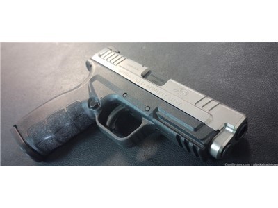 Springfield XD-9 4.0 w/ Case, 2x 16rd Mags