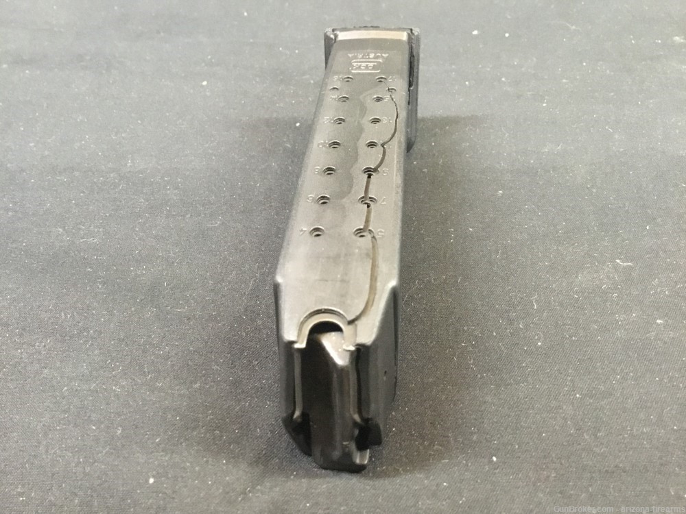 GLOCK 17 GEN1 Semi Auto Pistol 9MM 1-17RND-Mag (DAMAGED)-img-15