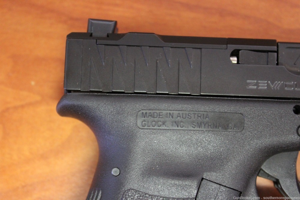 Glock 17 Gen 3 W/ Zev Socom Slide Dimpled Threaded Barrel Magwell 9mm-img-3