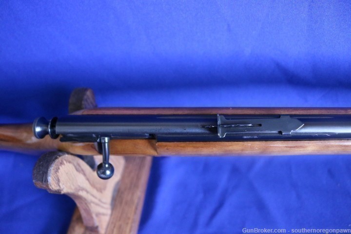 Sringfield Savage Stevens 120 rifle bolt in excellent condition -img-9
