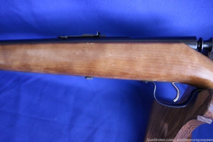 Sringfield Savage Stevens 120 rifle bolt in excellent condition -img-21