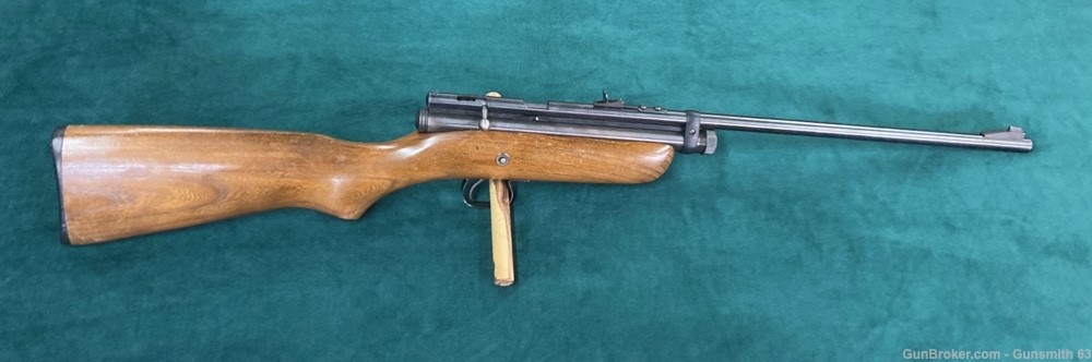 Crosman 180 .22cal pellet rifle with box and manual.-img-7