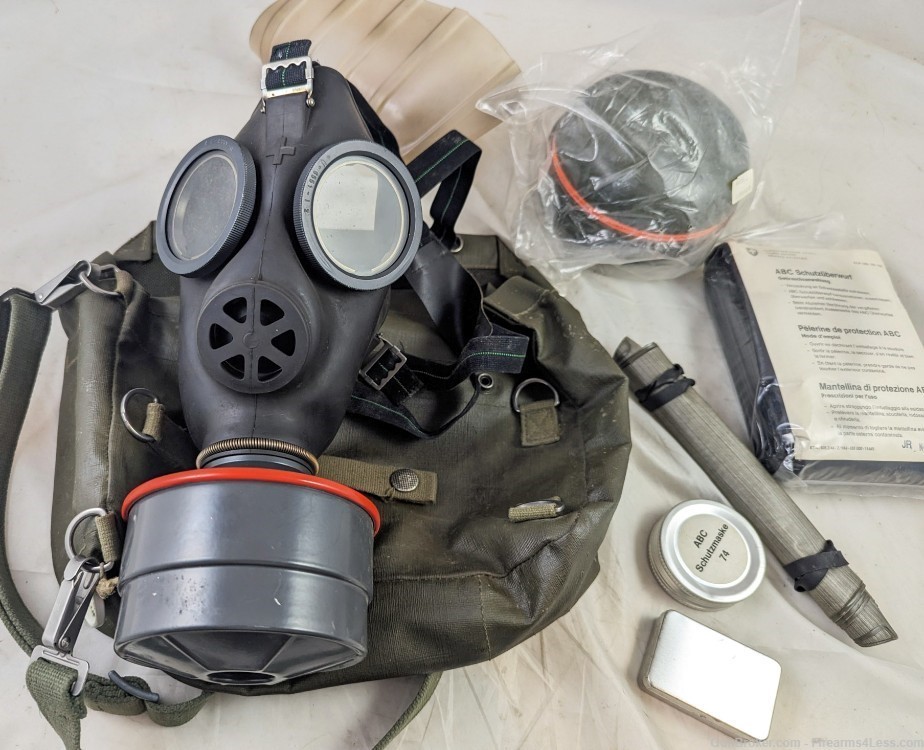 Gas Mask with Two Filters and Pouch Schutzuberwurf Survival Gear-img-0