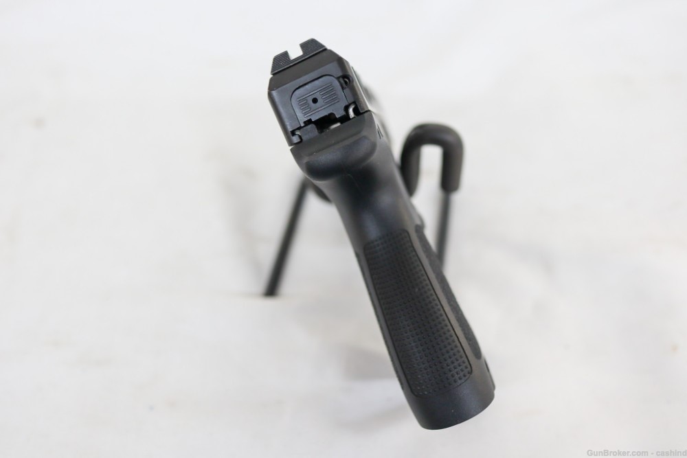 Beretta Model APX Carry 9mm 3.07” S.Auto Pistol – Black Polymer Grips -img-7