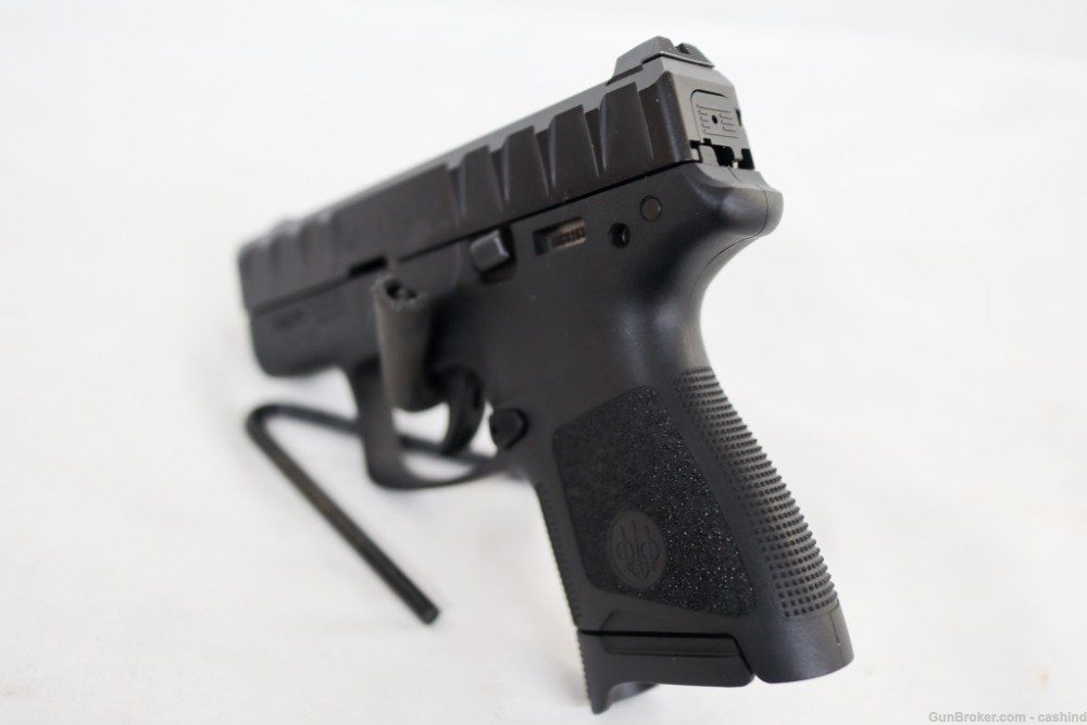 Beretta Model APX Carry 9mm 3.07” S.Auto Pistol – Black Polymer Grips -img-8