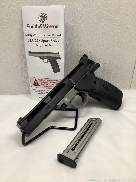 Smith & Wesson 22A-1 Semi Auto .22 LR Pistol VERY GOOD!-img-0
