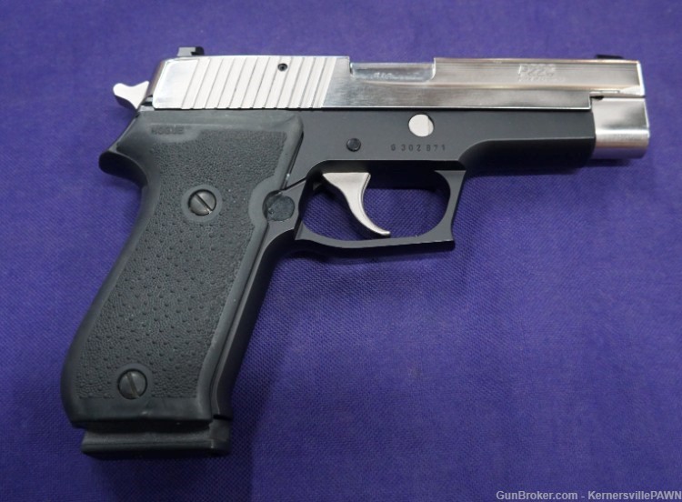 Sig Sauer P220 Double Action .45ACP SIGARMS Made in Germany - Polished-img-3