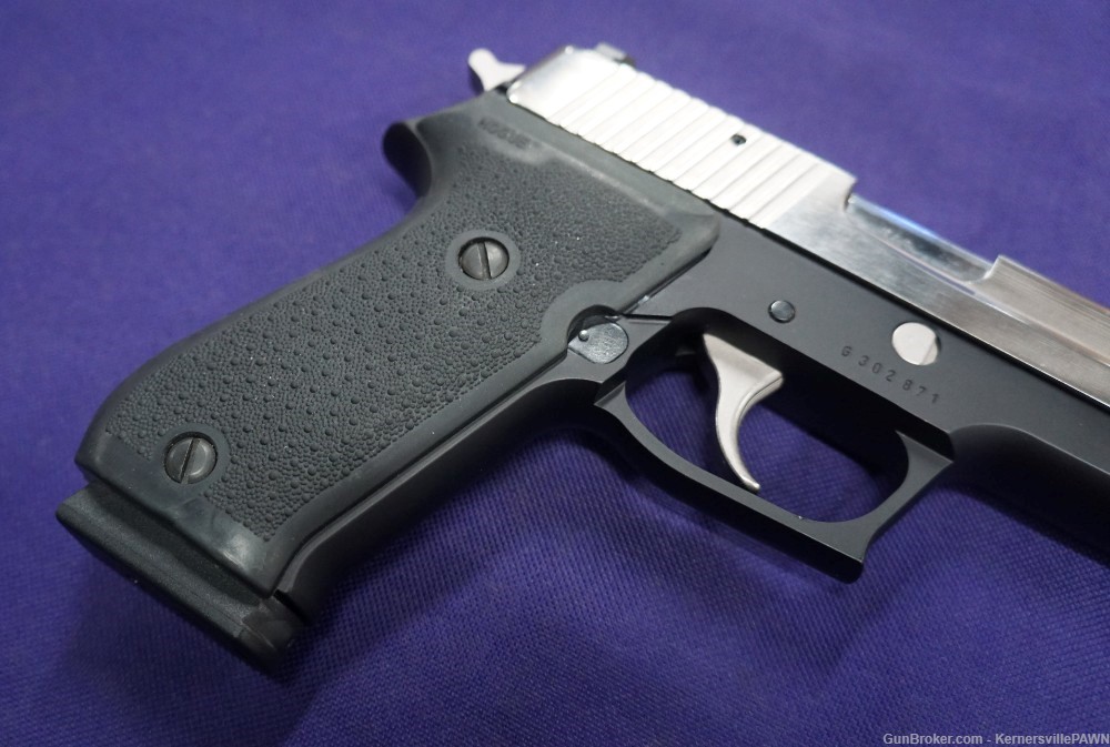 Sig Sauer P220 Double Action .45ACP SIGARMS Made in Germany - Polished-img-4
