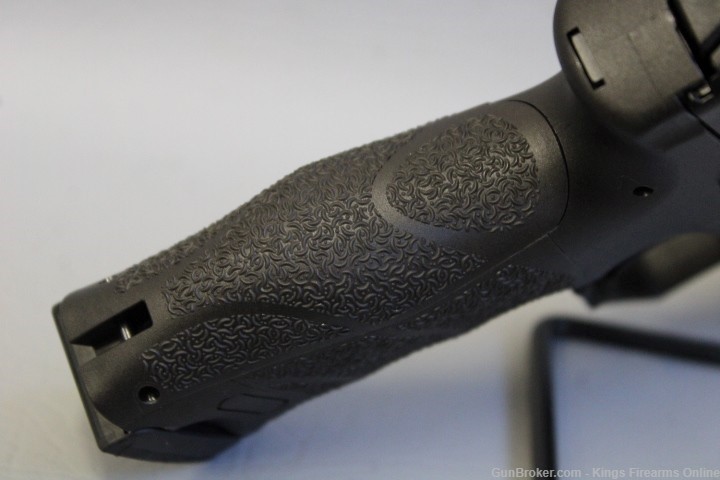 Heckler & Koch VP9 9mm Item L-img-4