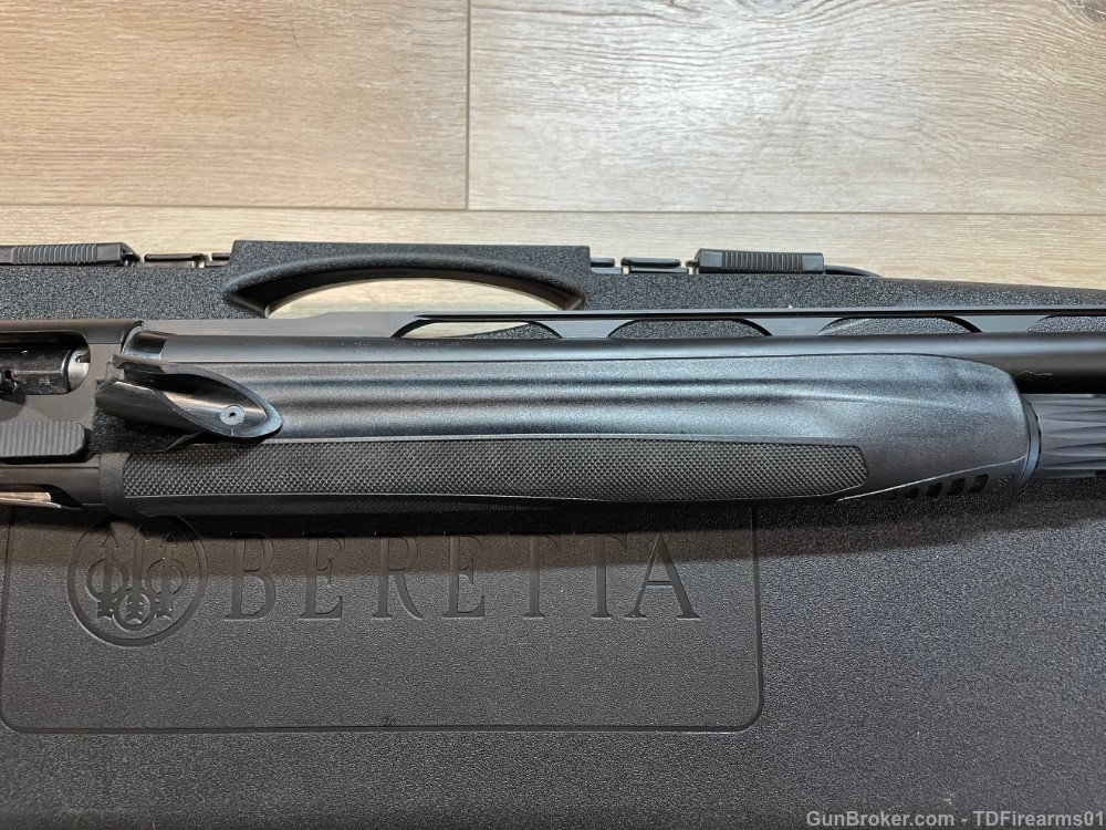 Beretta 1301 Comp 12 gauge 21" extended tube & match saver w/ original box-img-4
