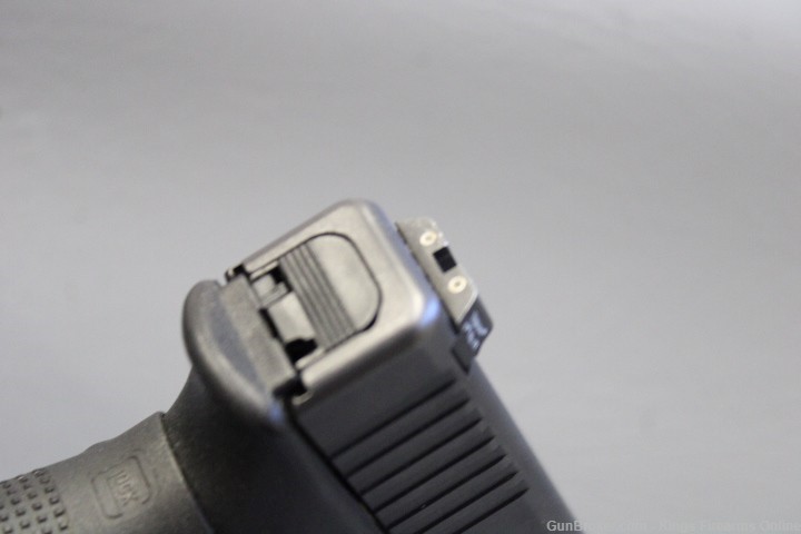 Glock 23 Gen 4 .40 S&W Item P-534-img-4