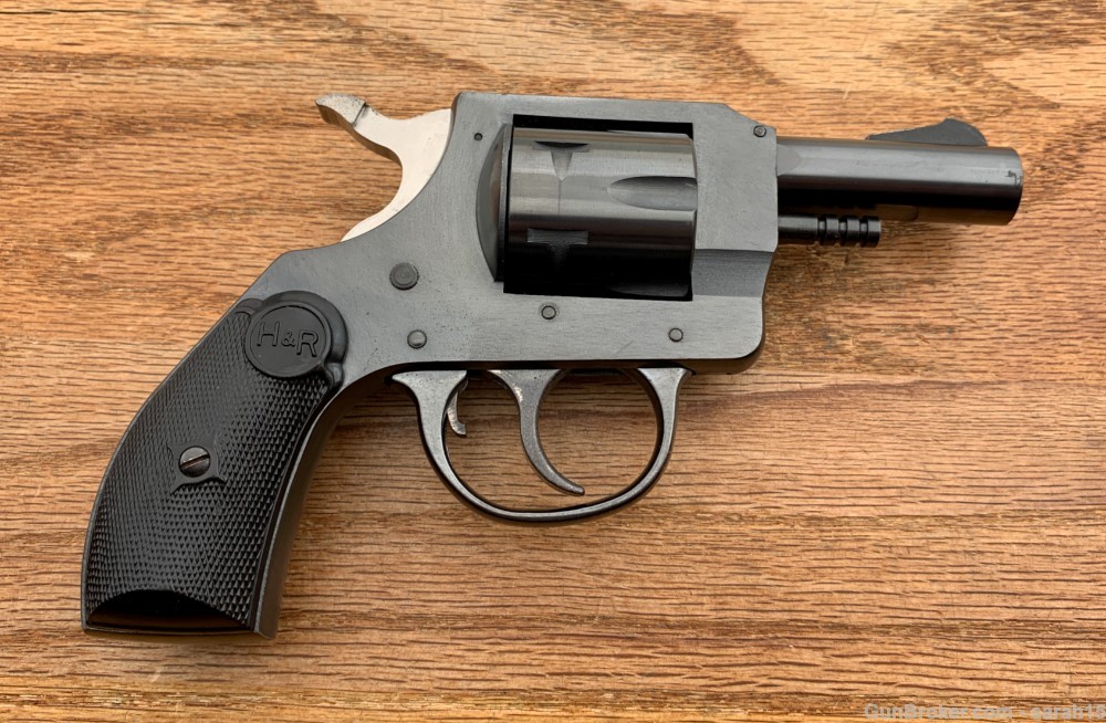 H&R 732 SNUB NOSE REVOLVER .32 S&W FACTORY HARD RUBBER BLACK GRIPS 999-img-7