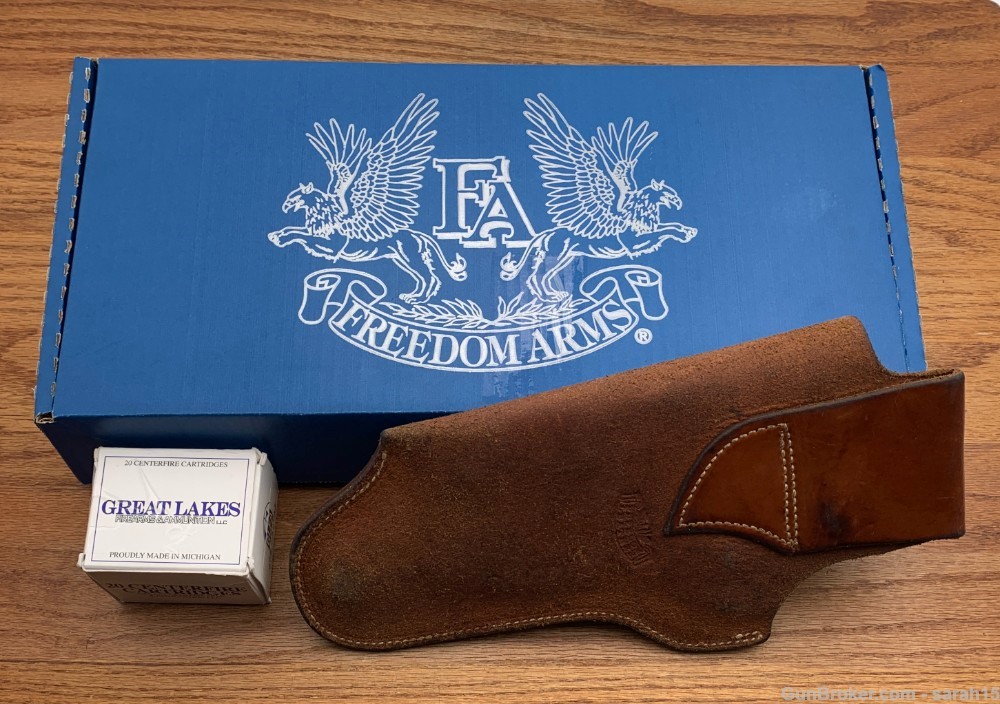 EARLY FREEDOM ARMS 7.5" SS MODEL 83 PREMIER ORIG BOX & CURLY MAPLE GRIPS-img-2