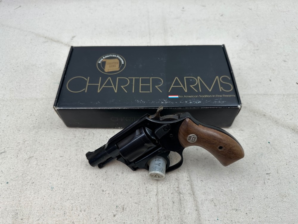 Charter Arms Undercover .38 Special NEW IN THE BOX! 1980.-img-0