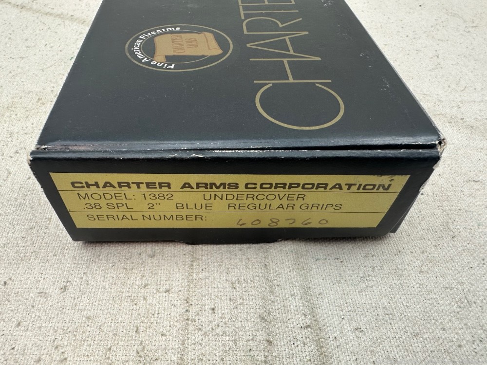 Charter Arms Undercover .38 Special NEW IN THE BOX! 1980.-img-11