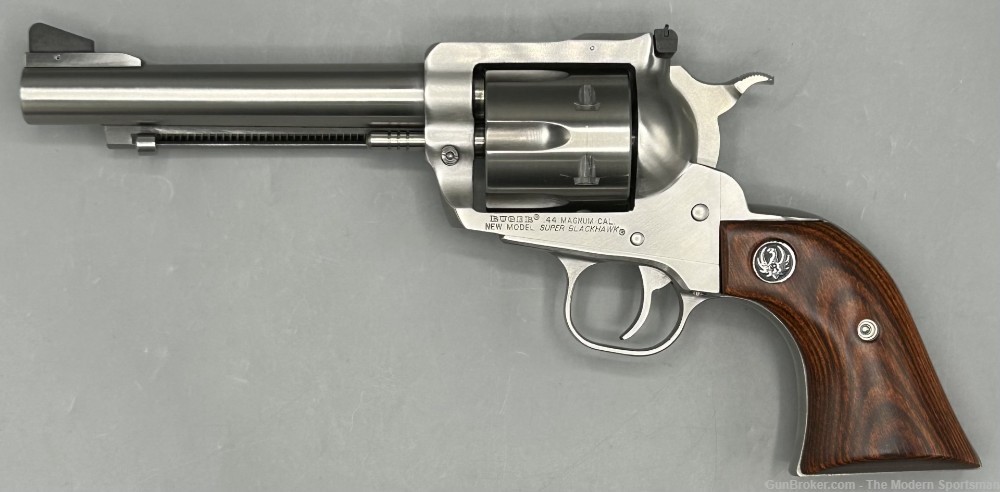 Ruger New Model Super Blackhawk .44 Magnum 5.5" Satin Stainless Steel 44MAG-img-0