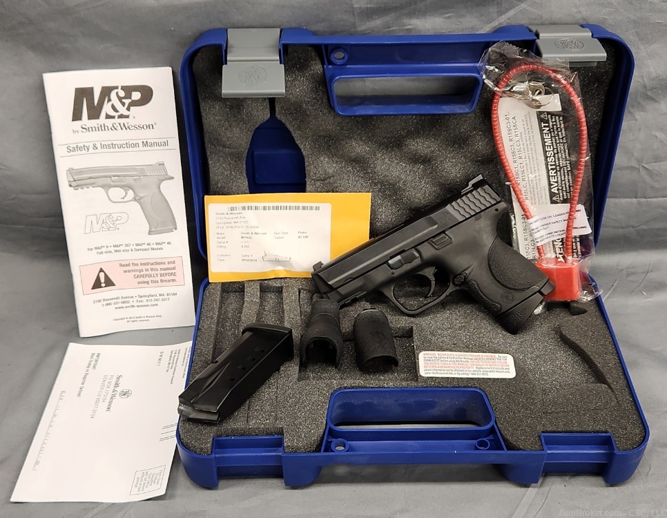 Smith & Wesson M&P40c pistol .40 S&W with box-img-13