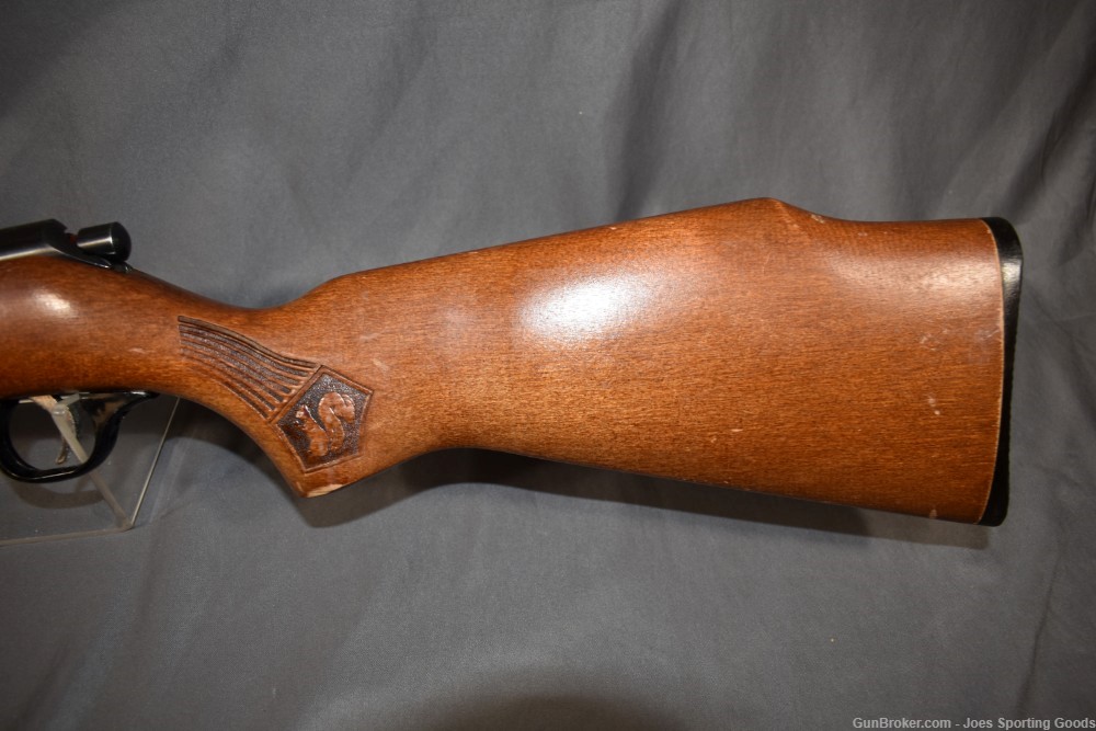 Marlin Glenfield Model 15 - .22 S/L/LR Bolt-Action Rifle w/ Squirrel Decor -img-11