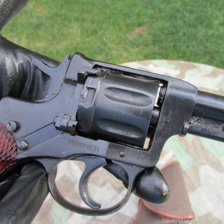 WWII 1943 Russian Nagant Revolver 7.62x38R Importer Cosmoline Bath!-img-39