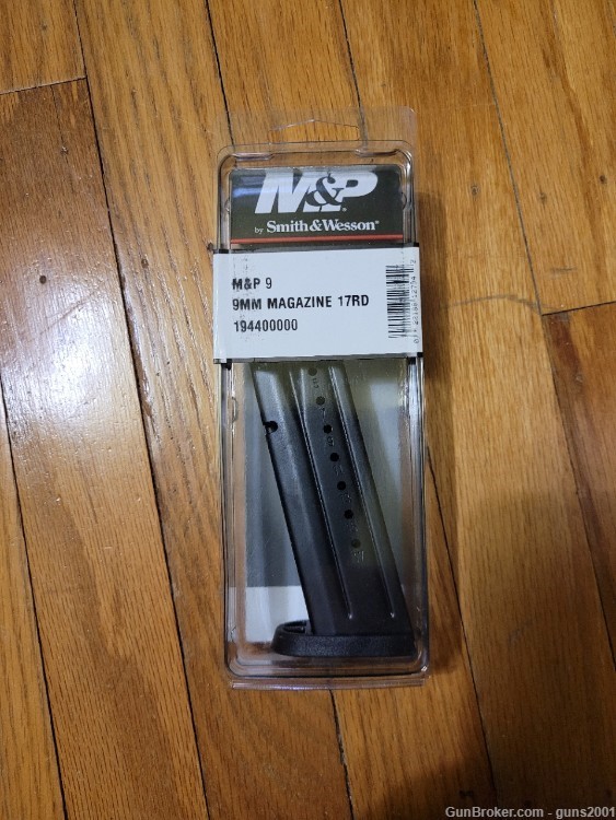 Smith Wesson M&P 17 round mag-img-0
