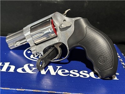 SMITH AND WESSON 60 38 SPECIAL