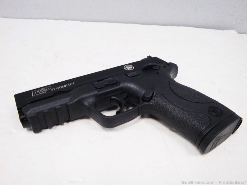 Smith & Wesson S&W M&P22 Compact Suppressor Ready Like New in Box .22LR -img-16