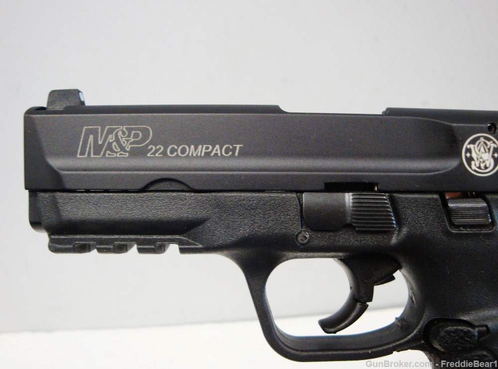 Smith & Wesson S&W M&P22 Compact Suppressor Ready Like New in Box .22LR -img-11