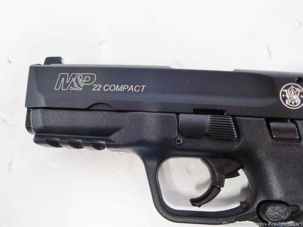 Smith & Wesson S&W M&P22 Compact Suppressor Ready Like New in Box .22LR -img-15