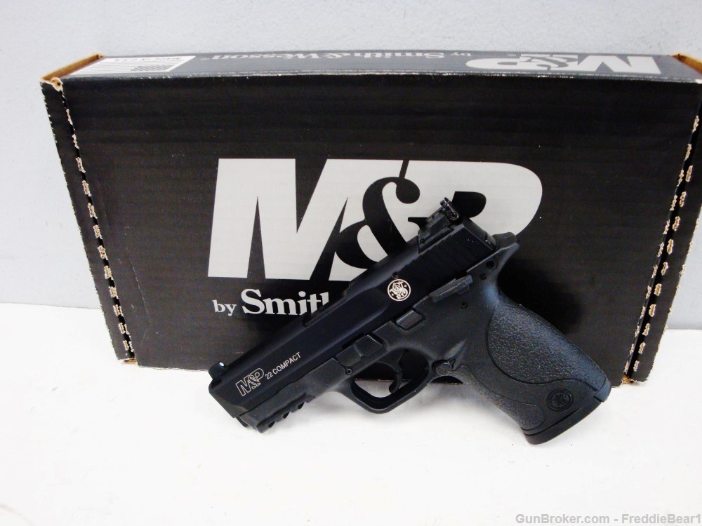Smith & Wesson S&W M&P22 Compact Suppressor Ready Like New in Box .22LR -img-0