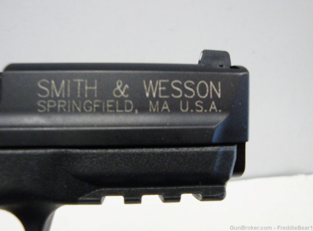 Smith & Wesson S&W M&P22 Compact Suppressor Ready Like New in Box .22LR -img-9