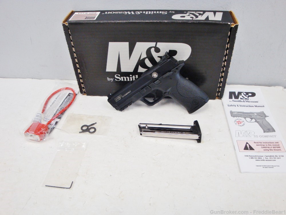Smith & Wesson S&W M&P22 Compact Suppressor Ready Like New in Box .22LR -img-1