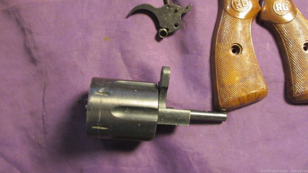 RG Industries Model 40 Revolver Parts Set-img-1