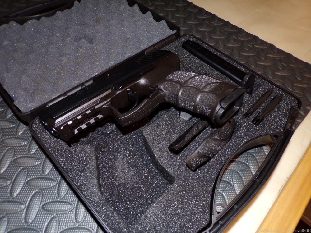 USED Heckler & Koch P30 V3 9mm Luger Semi Automatic Pistol -img-2
