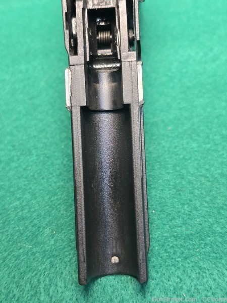 Heckler & Koch USP Compact .40 S&W-img-12