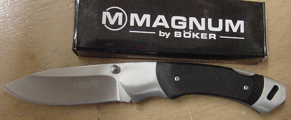 Boker Magnum Raven Lockback Knife BOM01696-img-0
