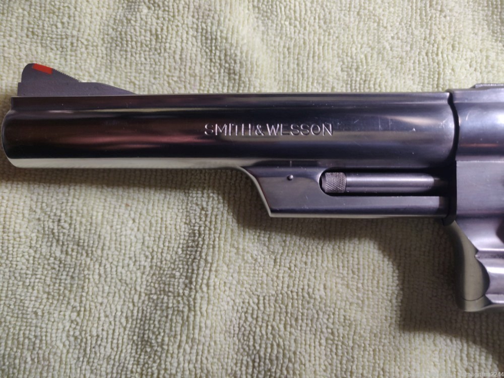 Smith & Wesson 44 MAGNUM Model 629-1 revolver-img-4
