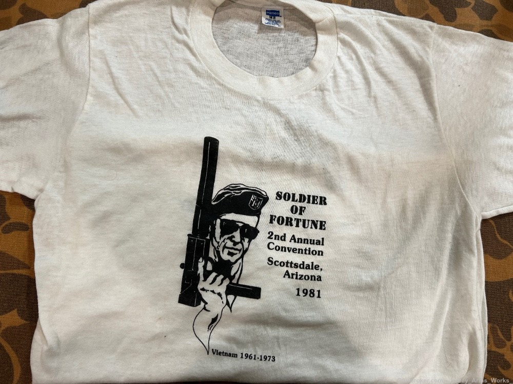 RARE! VTG 1981 Soldier Of Fortune Convention T-Shirt SOF MAC-10 MAC-11 -img-5