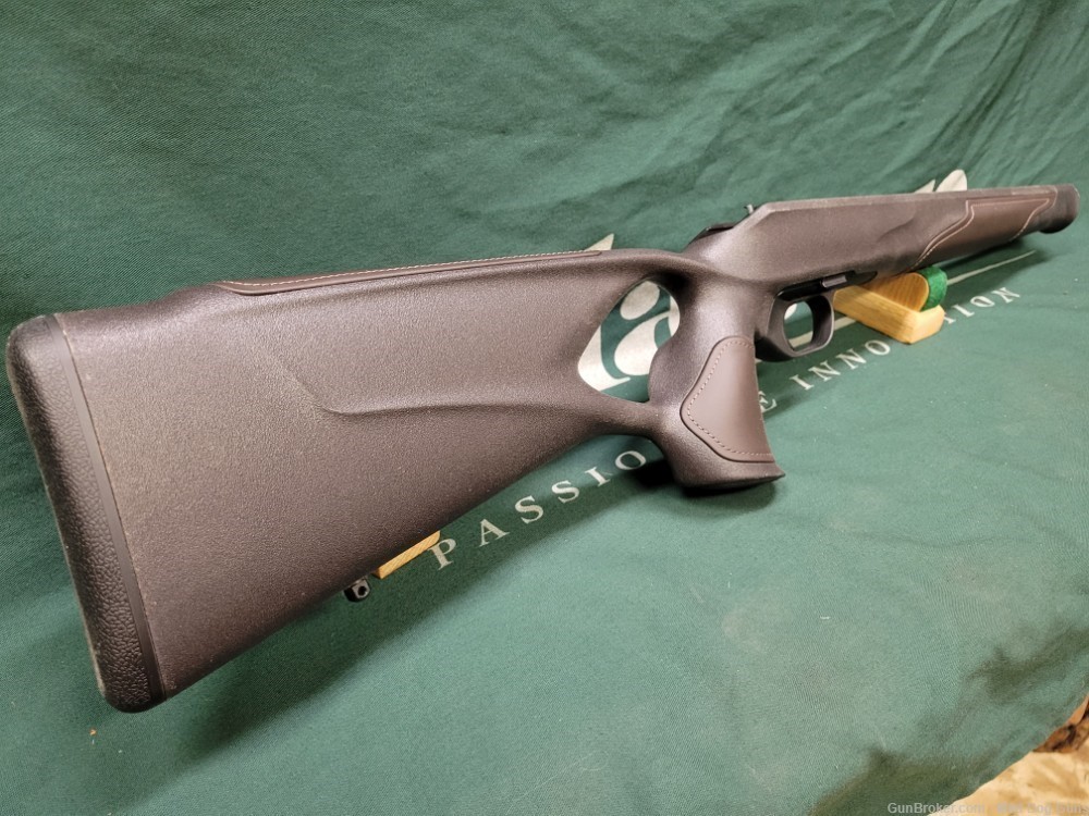 BLASER R8 PROFESSIONAL RIGHT HAND, LEATHER INSETS, BROWN STOCK AND RECEIVER-img-1