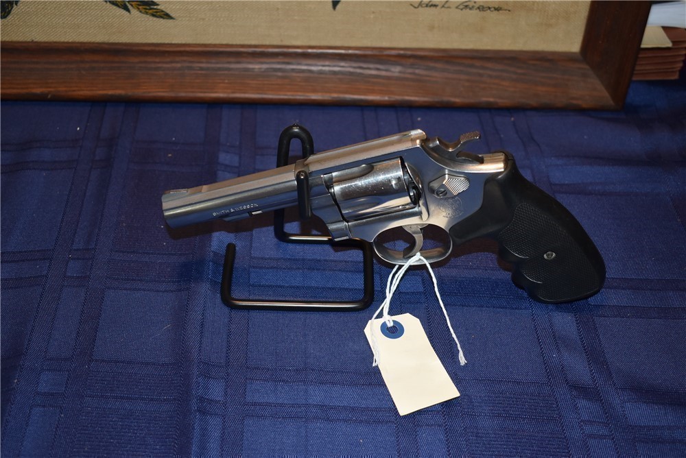 Smith & Wesson Model 64.38 Special Revolver Excellent Condition -img-0