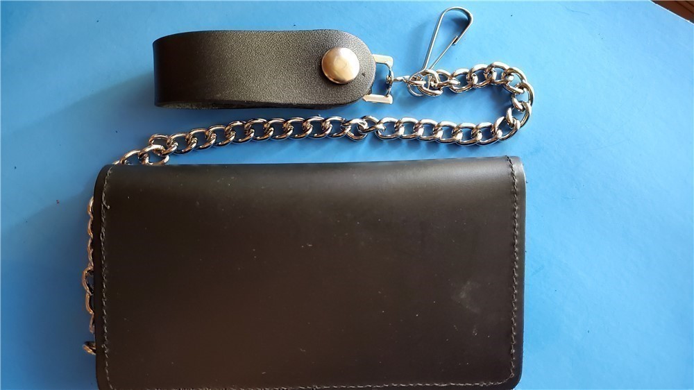 Chain Wallet SCULL Design 6 1/2" Genuine Leather-img-1
