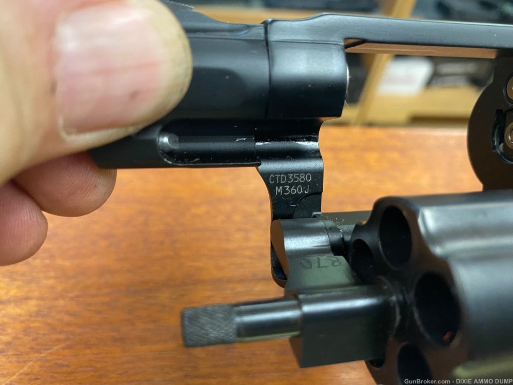 S&W 360 5 shot revolver . 2” .38 Marked M360J-img-5