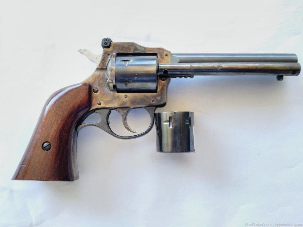 Harrington & Richardson .22LR 686 Revolver with Extra .22WMR Cylinder-img-0