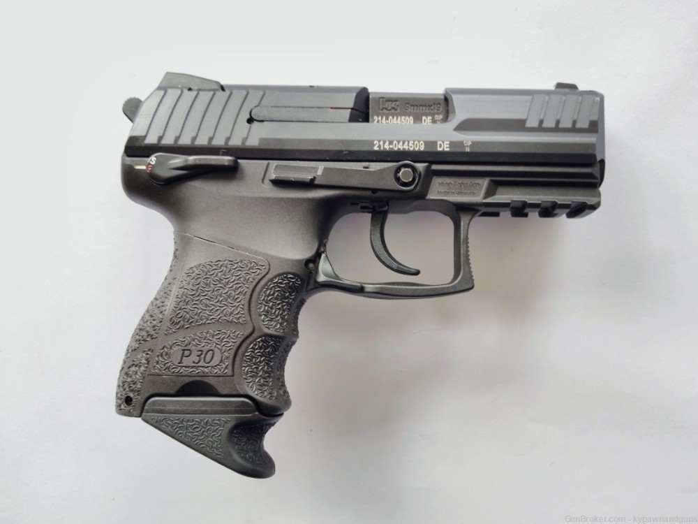 Heckler & Koch P30SK 9mm Pistol with Case and Extra Magazine-img-1