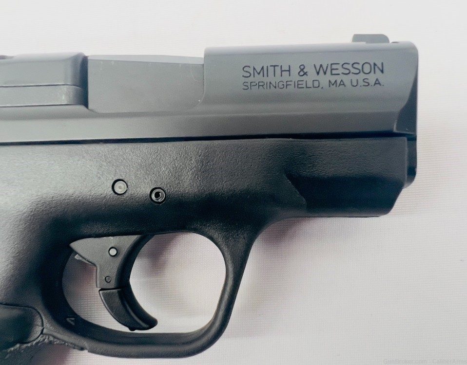 Smith & Wesson, M&P40 Shield-img-4