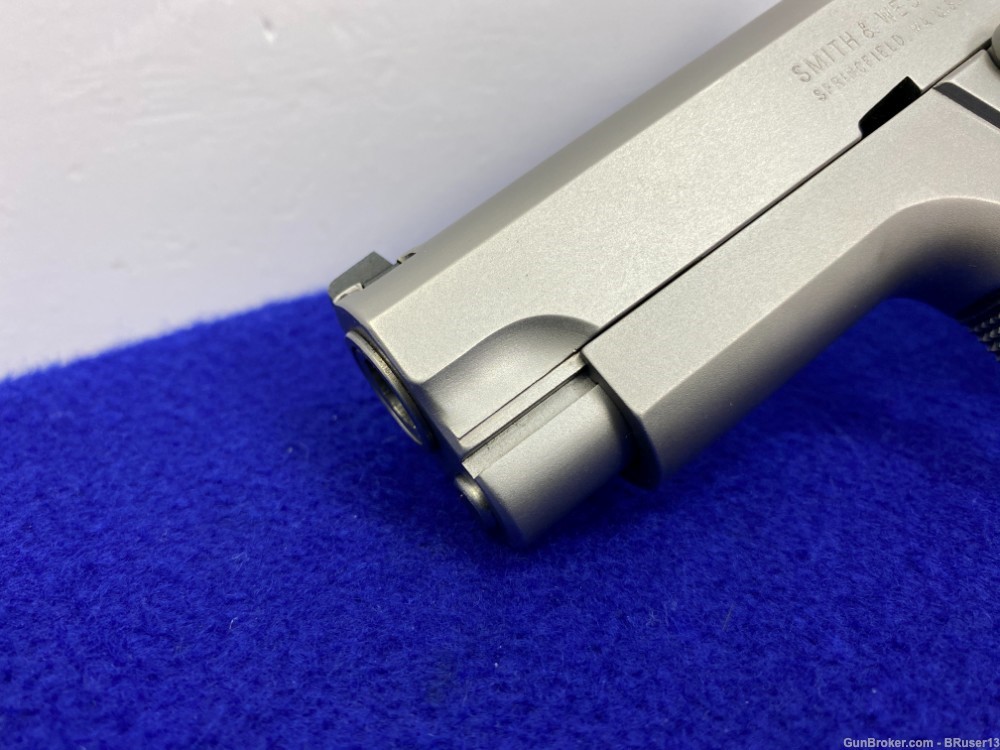 Smith Wesson 4046 .40 S&W Stainless 4" *OUTSTANDING 3rd GENERATION MODEL*-img-12