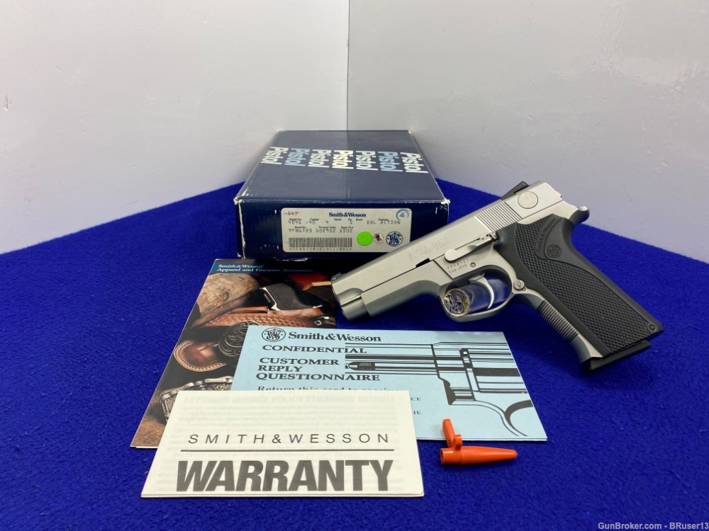 Smith Wesson 4046 .40 S&W Stainless 4" *OUTSTANDING 3rd GENERATION MODEL*-img-0